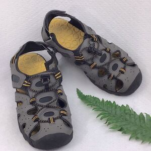 Khombu “Kyle” Gray Bungee Top Sandals